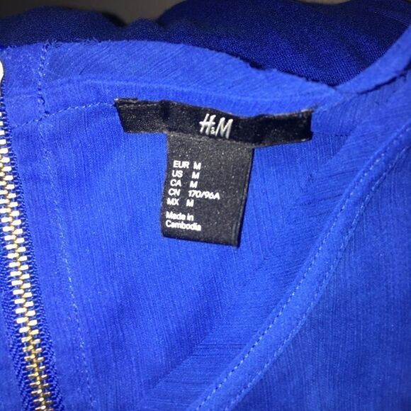 H&M Blue Tee with Sheer Panel & Zipper Detail-M - Picture 5 of 6